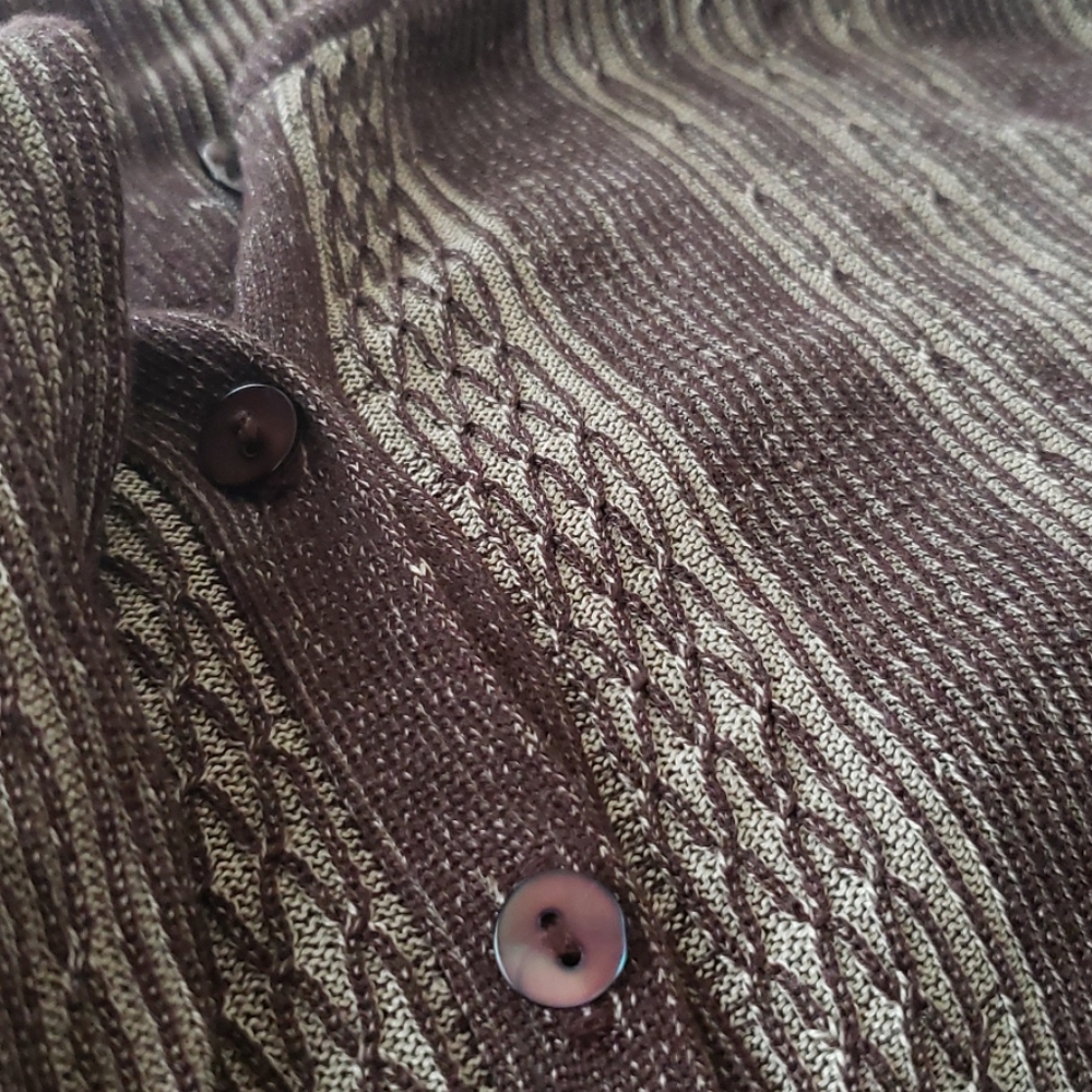 Sweater - Picture 8 of 8